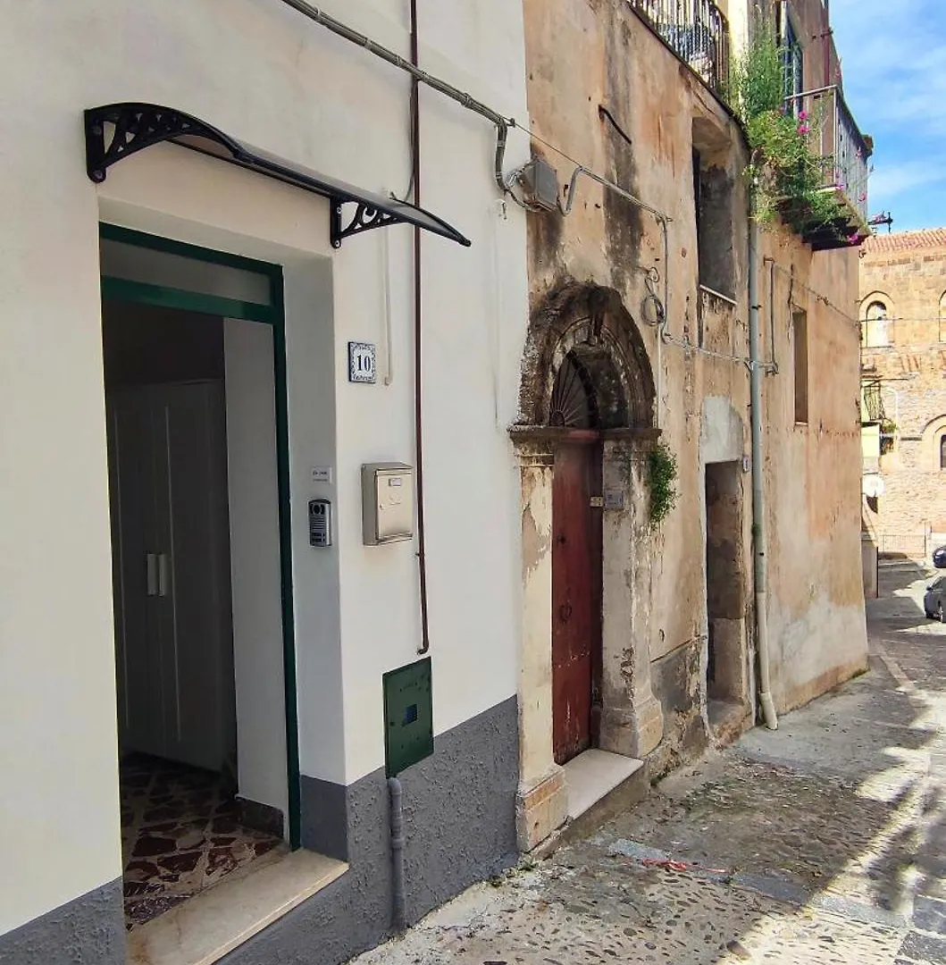 Casa Vacanze Da Nenè Cefalù 0*,  Italie